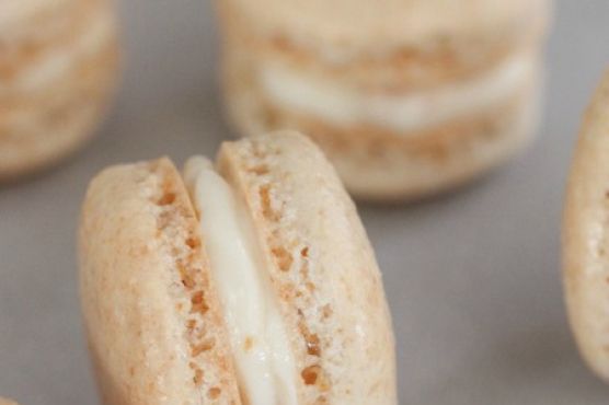 Frosted Flakes Macarons