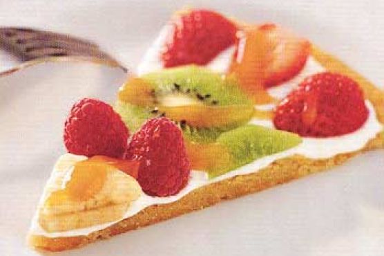 Fruit and Cookie-Crust Pizza