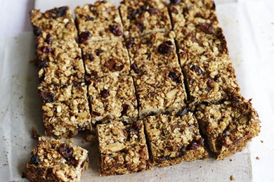 Fruity figgy flapjacks
