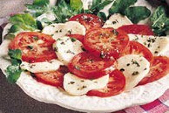 Garlic-Basil Tomatoes with Mozzarella