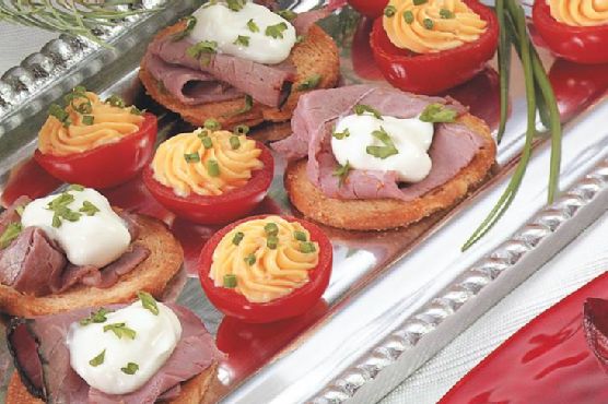 Garlic-Horseradish Roast Beef Crisps
