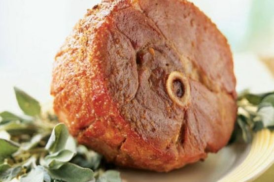 Gingersnap-Crusted Ham with Apricot-Mustard Sauce