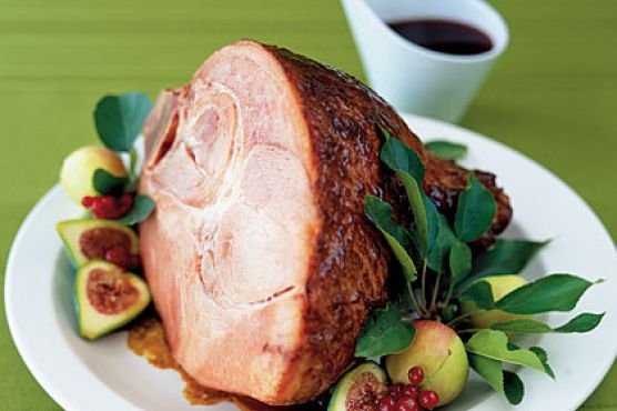 Glazed Ham with Blackberry Sauce