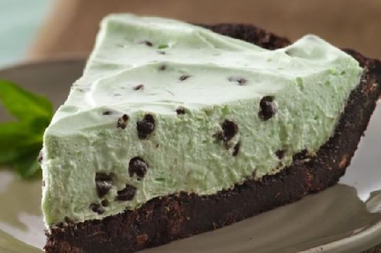 Gluten-Free Crème de Menthe Brownie Pie