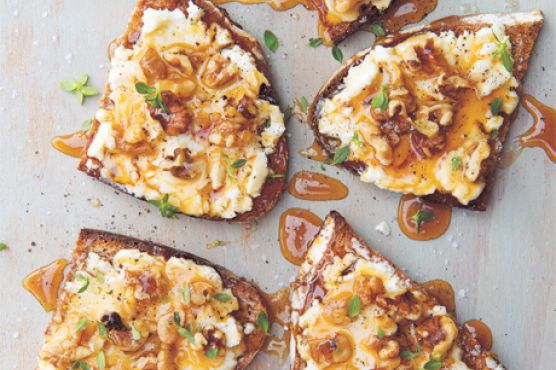 Goat Cheese Toasts with Walnuts, Honey & Thyme