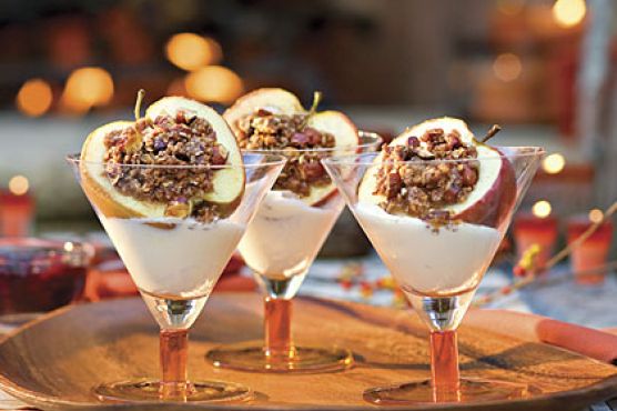 Granola-Ginger Baked Apples