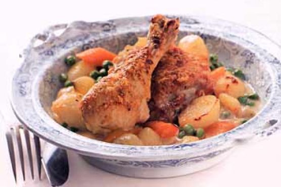 Gratineed Chicken in Cream Sauce (Poulet à la Fermiere)