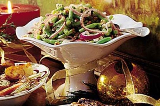 Green Bean, Walnut, and Feta Salad