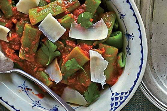Green Beans with Tomato Sauce