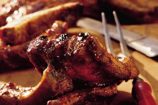 Grilled Baby Back Ribs with Spicy Barbecue Sauce