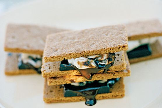 Grilled Banana S'mores