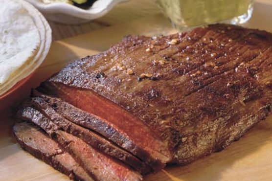Grilled Flank Steak With Guacamole Sauce