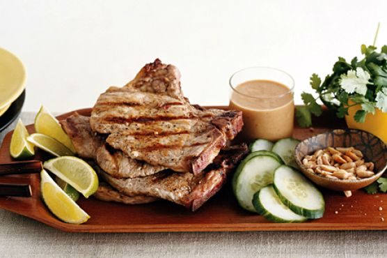 Grilled Pork Chops with Saté Sauce