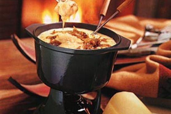 Gruyère Fondue with Caramelized Shallots