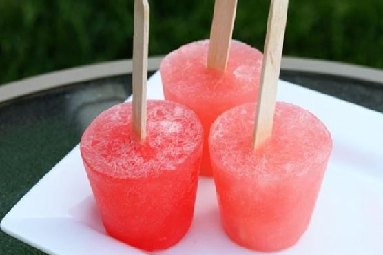 Hard Lemonade Poptails