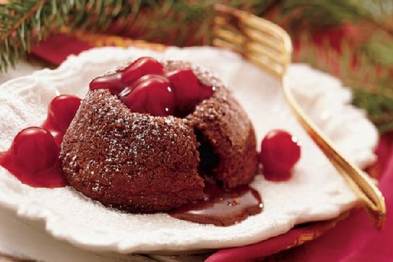Heavenly Molten Fudge Cakes