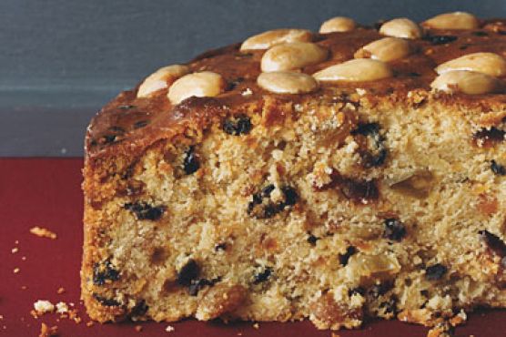 Holiday Fruit-Filled Pound Cake