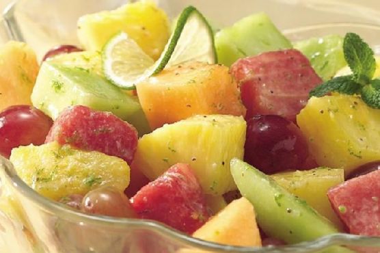 Honey-Lime Fruit Salad (Crowd Size)