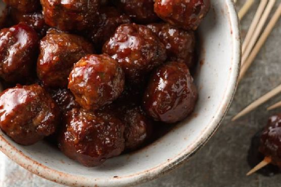 Hot and Saucy Cocktail Meatballs