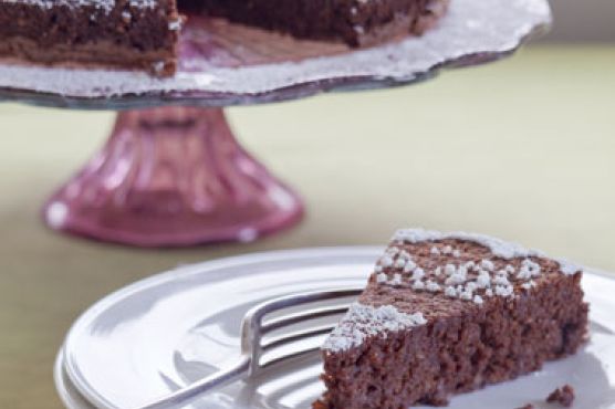 Hungarian Chocolate-Walnut Torte