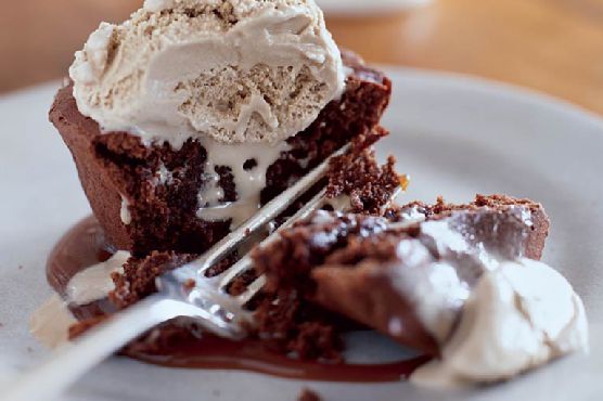 Individual Chocolate Melting Cakes