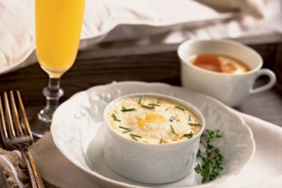 Individual Oven-Coddled Eggs with Mashed Potatoes and Herbs