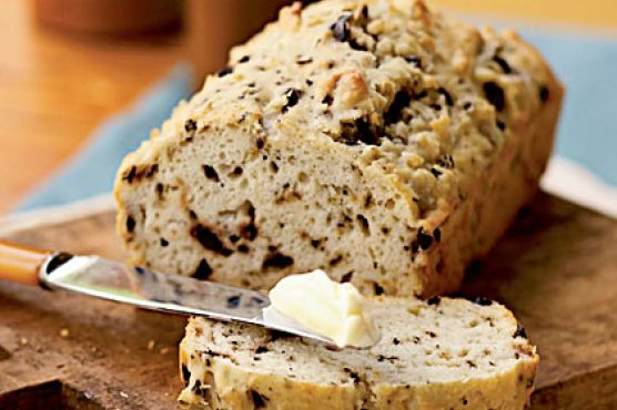 Kalamata Olive Bread with Oregano