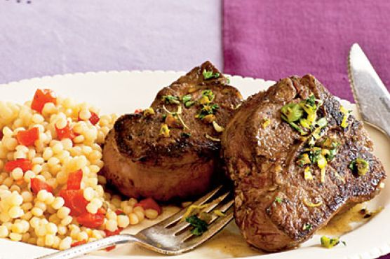 Lamb Chops with Pistachio-Parsley Topping