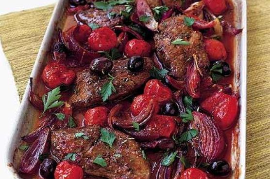 Lamb steaks with tomatoes & olives