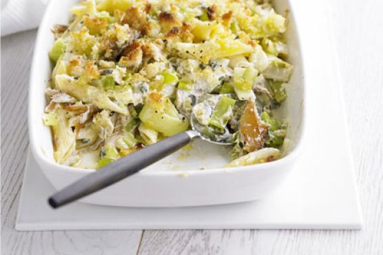 Leek & mackerel penne bake