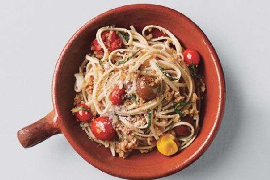 Linguine with Baby Heirloom Tomatoes and Anchovy Breadcrumbs