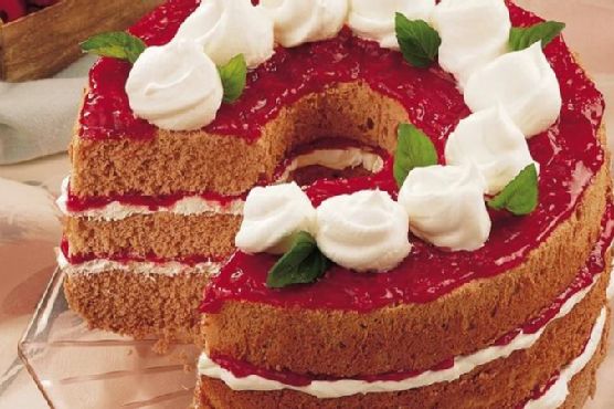 Low-Fat Chocolate Angel Cake with Raspberry-Orange Sauce