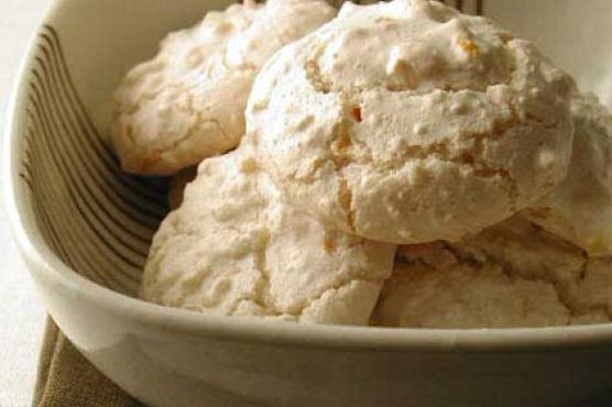 Macadamia and Ginger Cookies