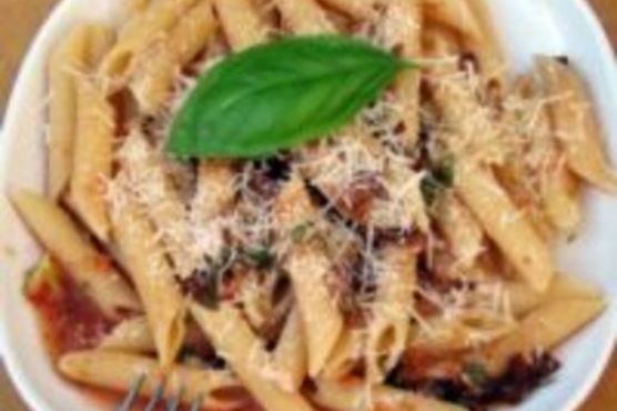 Meat Lite: Penne with Bacon and Raw Tomato Sauce