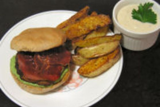 Meat Lite: Portobello Burgers with Crispy Prosciutto and Arugula Mayo