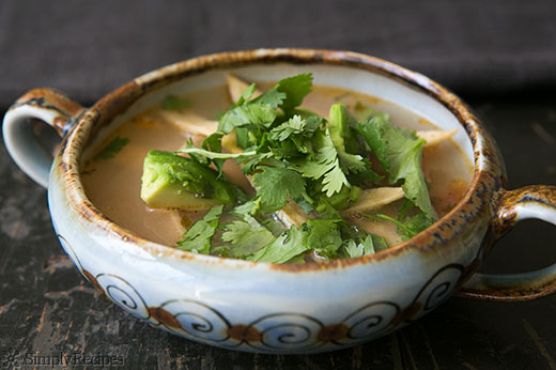 Mexican Chicken Lime Soup (Sopa de Lima)