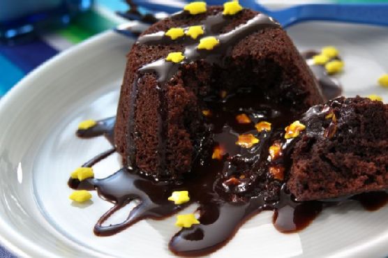 Midnight Molten Brownie Cupcakes