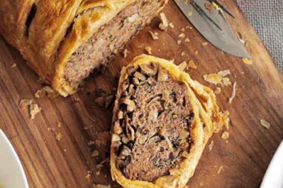 Minced beef Wellington