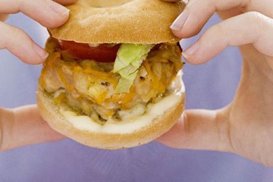 Mini chicken bagel burgers