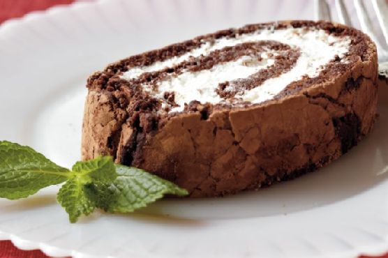 Mint-Chocolate Cake Roll