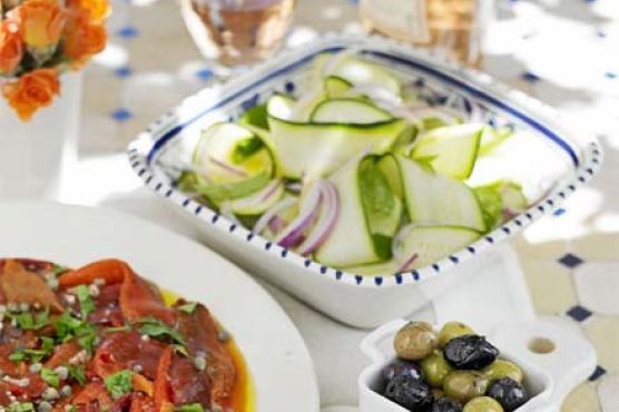 Minted courgette salad