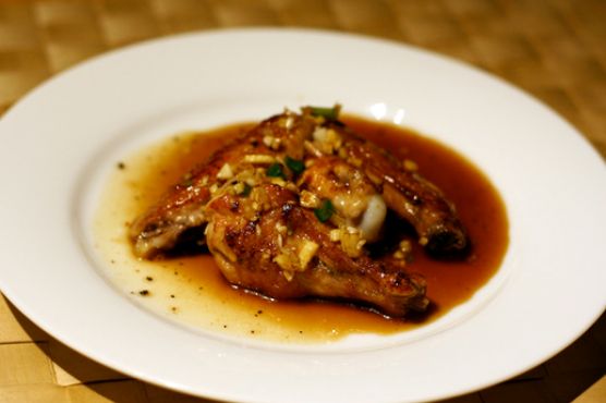Momofuku-Style Chicken Wings
