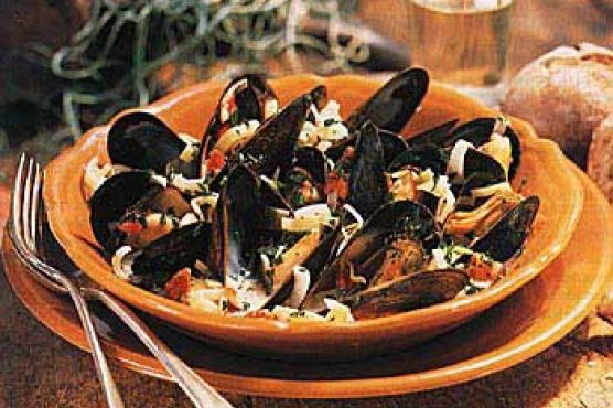 Mussels with Pernod and Cream