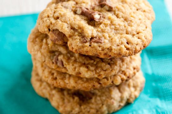 Oatmeal-Chocolate Pretzel Cookies