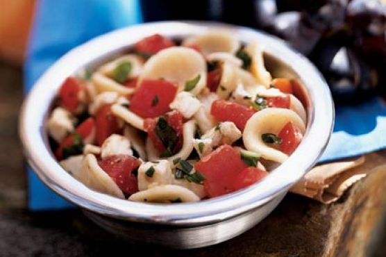 Orecchiette with Tomatoes, Fresh Mozzarella, and Basil