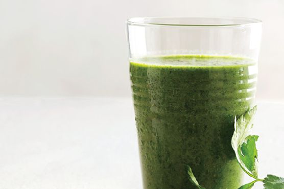Parsley, Kale, and Berry Smoothie