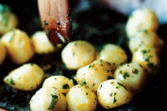 Parsleyed Potatoes with Saffron