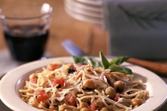 Pasta Skillet with Tomatoes and Beans