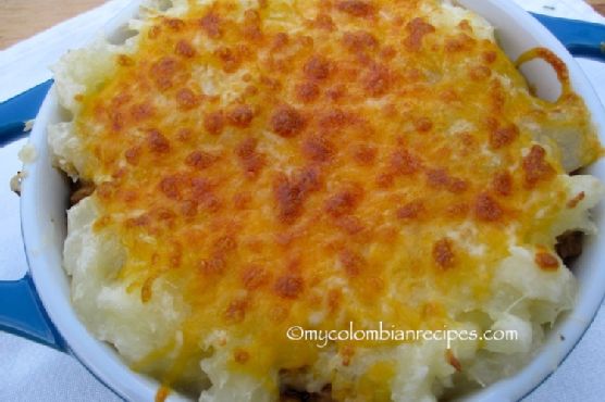 Pastel de Yuca con Carne (Cassava and Beef Casserole)