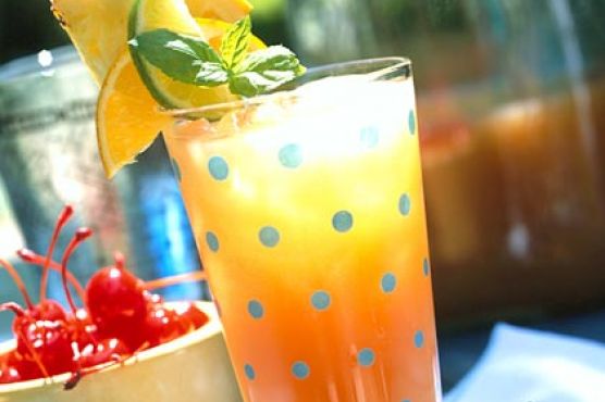 Patio Daddy-O Planter's Punch
